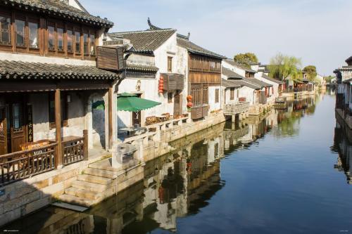 机械师检修保安全 护航春运回家路