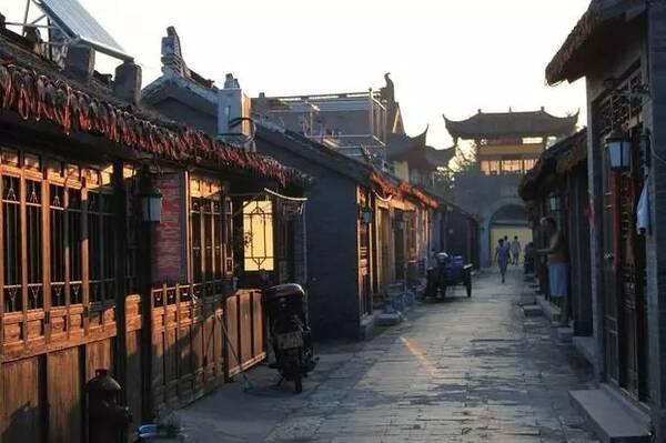 学校主管部门应该加强什么和安全管理？游戏画面